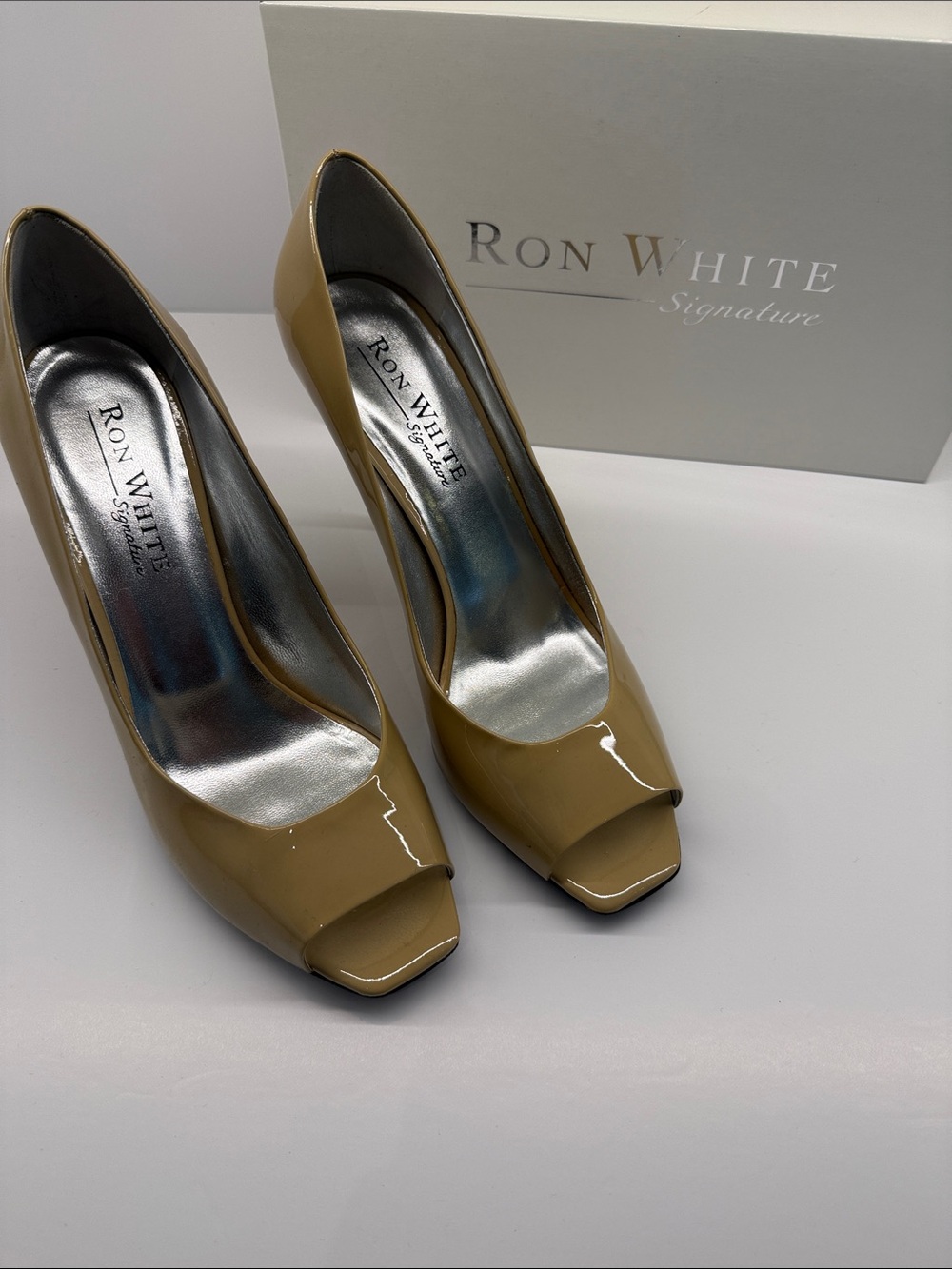 Ron White Signature Women’s Beige Patent Peep-Toe Heels